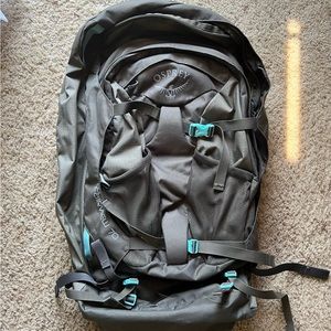Osprey Fairview 70 Travel Pack Green